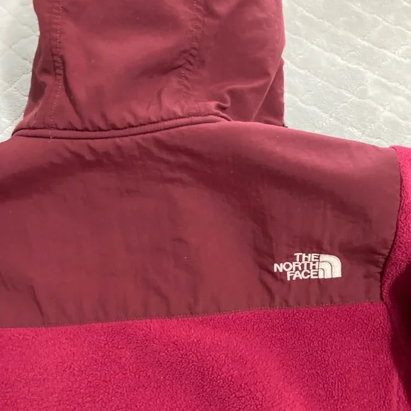 The North Face Pink Fleece Jacket - Picture 9 of 10